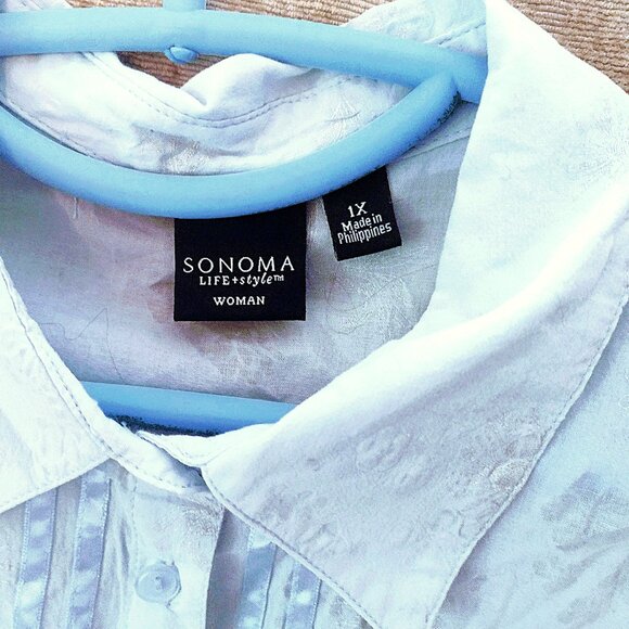 SONOMA Life+Style Women's Button 3/4 Sleeve 1X Shirred Blouse - Lt . Blue Floral - Picture 3 of 9